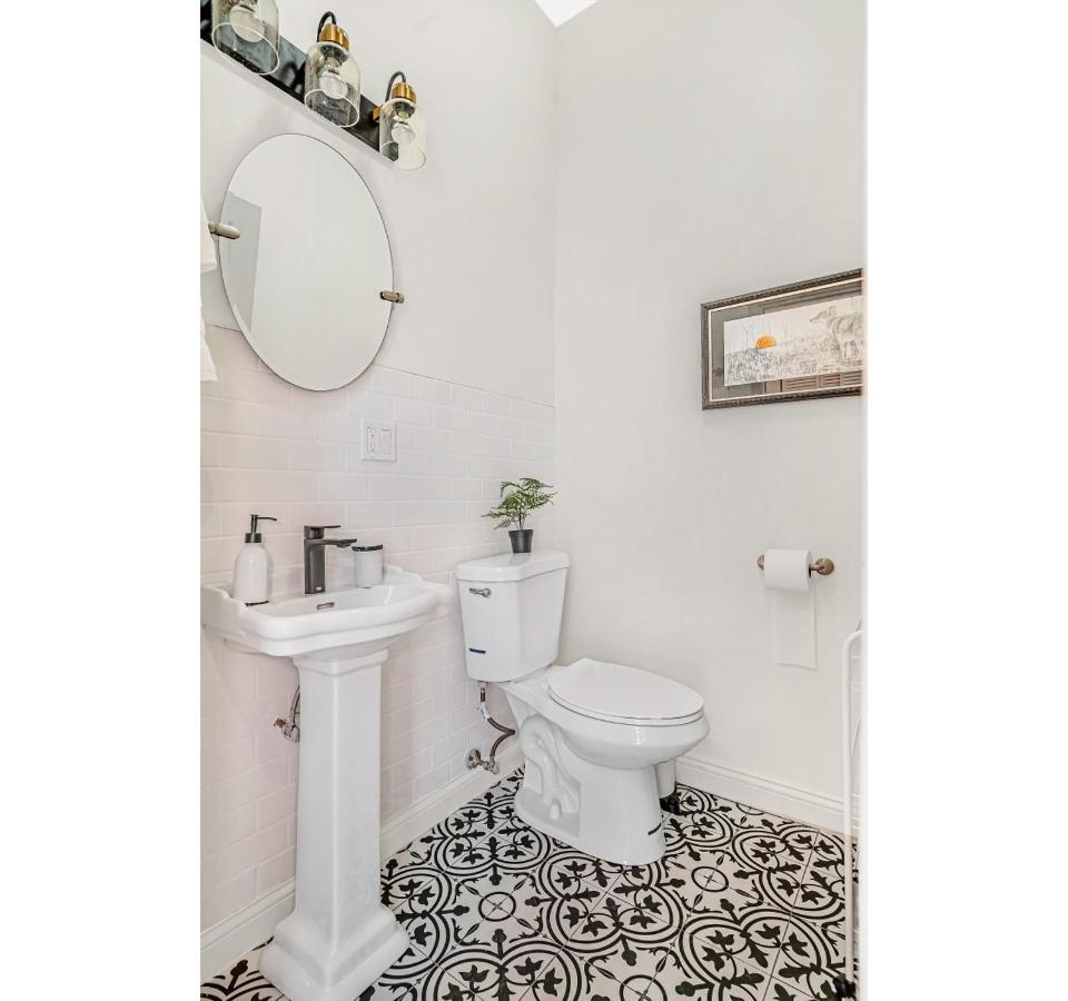 Spacious 5-Br Apt Next To Transit Free Parking Chicago Exterior foto